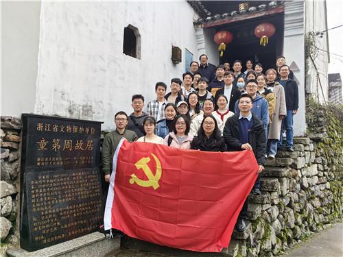 逃离沙丘