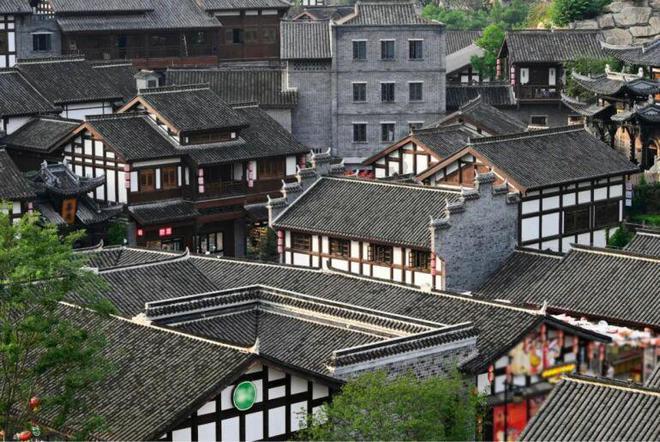 为什么有些女生会劝朋友（尤其是闺蜜）分手？游戏画面
